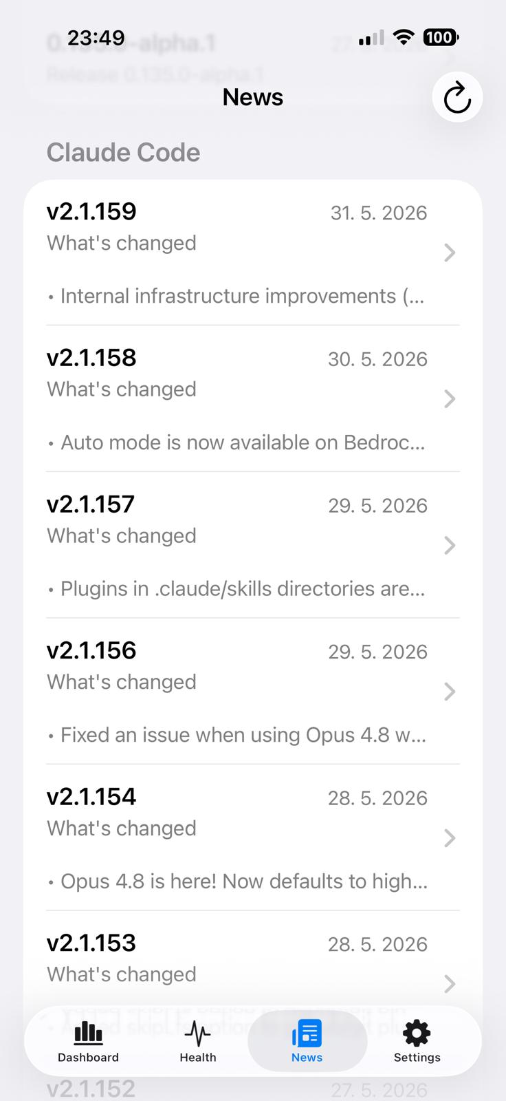 AI StatusBar News showing Claude Code versions and changes